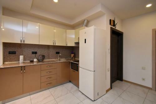 Cosy 1bdr Apartment On Koghbatsi Street By Lighthouse
