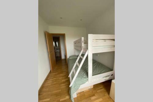 Apartamento Vacacional Para Familias Con Jardin