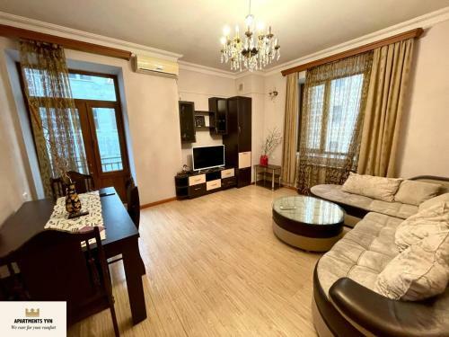 Modern Apartment Near To Republic Square