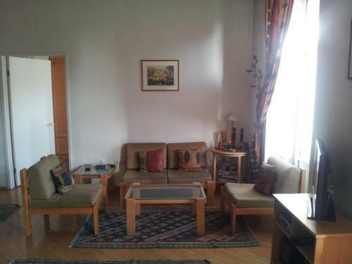 Sunny Apartment In Central Yerevan
