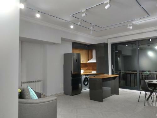 Andranik's City Center Apartment