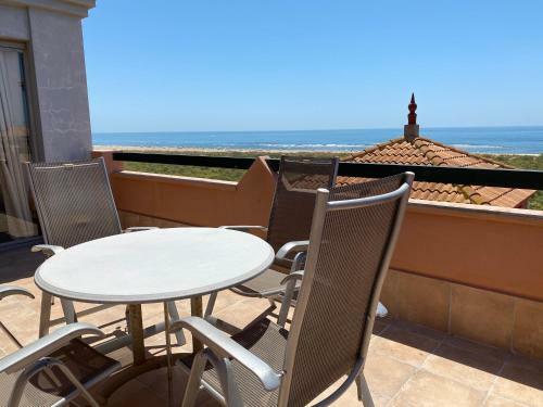 Las Palmeras Penthouse Apartment