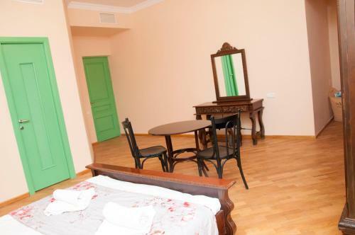 Hostal Chateau Gabriel