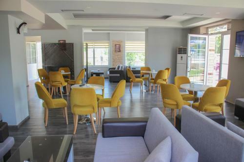 Hotel Veal