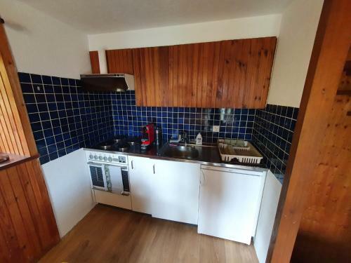 Chalet Au Milieu Des Montagnes