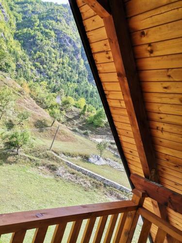 Bed & Breakfast Bujtina Tinari Theth