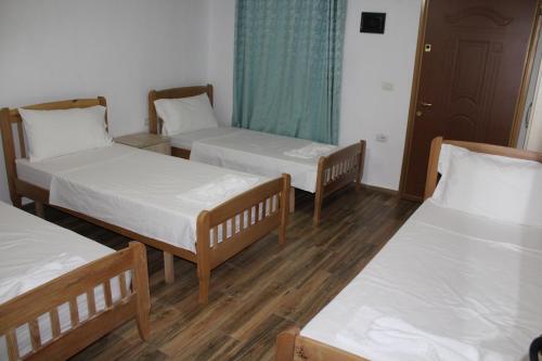 Hostal Bujtina Zi�i