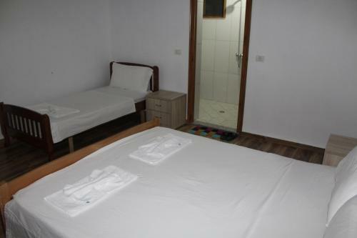 Hostal Bujtina Zi�i