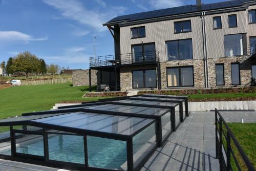 Les Semoiselles, Villa Charlotte