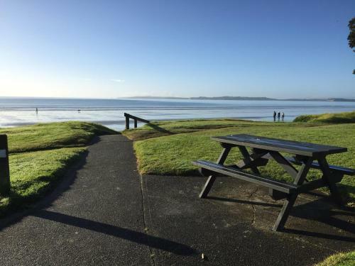 Apartamento Orewa Beachfront Haven