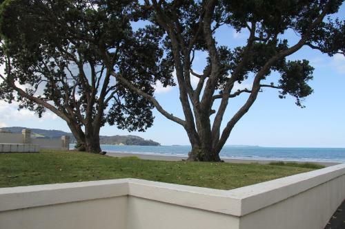 Apartamento Orewa Beachfront Haven