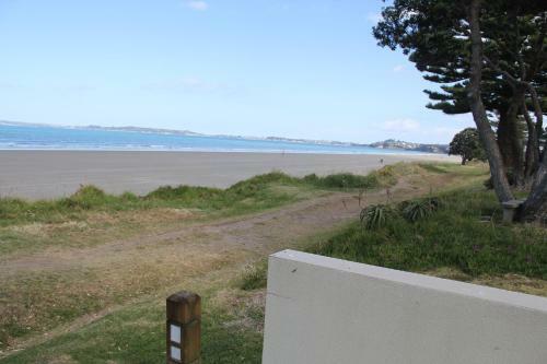 Apartamento Orewa Beachfront Haven