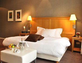 Hotel Sandton Chateau De Raay