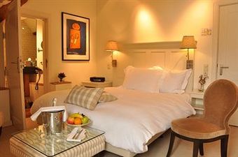 Hotel Sandton Chateau De Raay