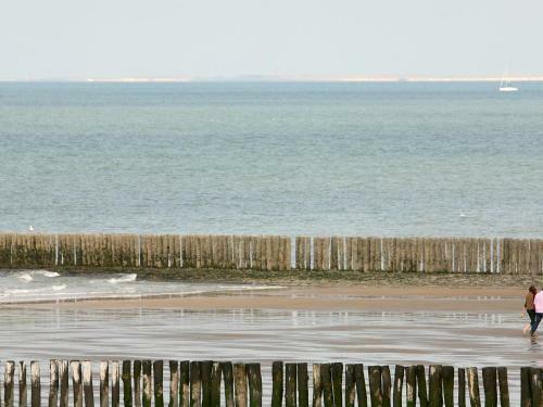 Modern Apartment On Beach In Cadzand