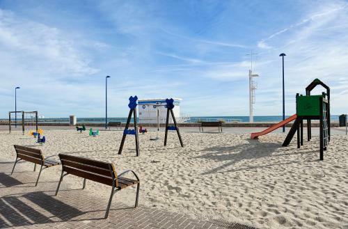 Apartamento Amplio. Vistas A La Playa