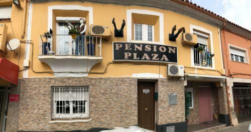 Hostal Pension Plaza