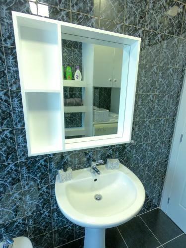 Apartamento Roza's Studio Tirana Center