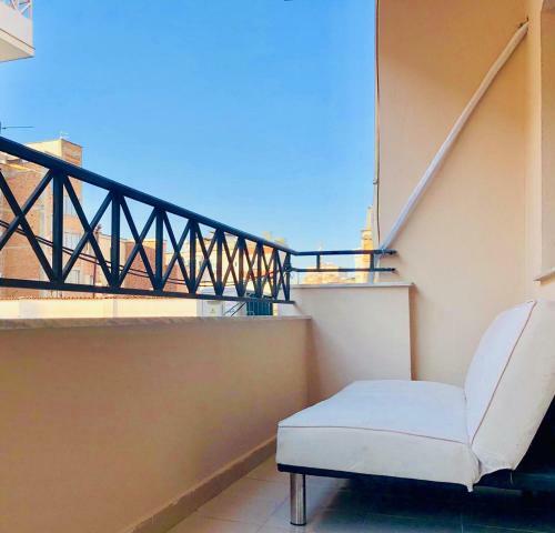 Tirana Central Apartment - Spacious 2 Bedroom