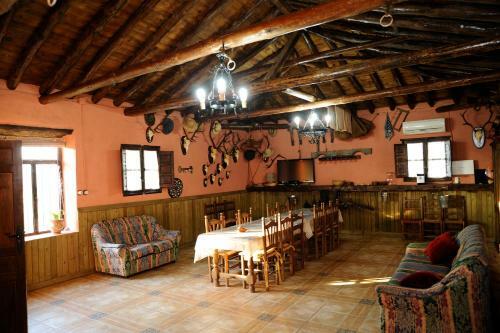 Agroturismo El Rinc�n De Caba�eros