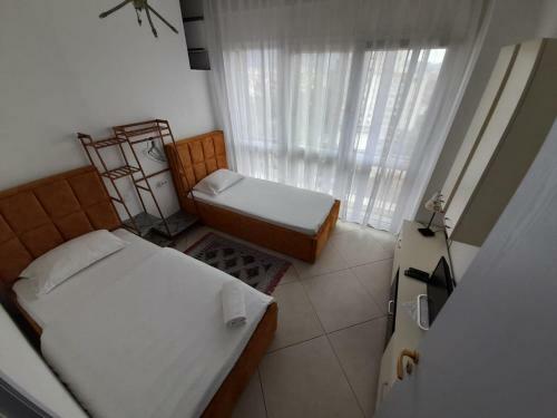 Hostal Guesthouse Bela