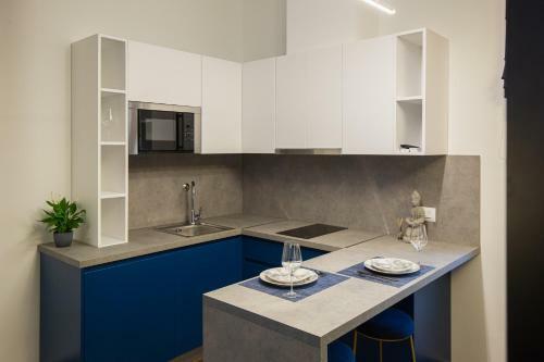 Lit Apartments