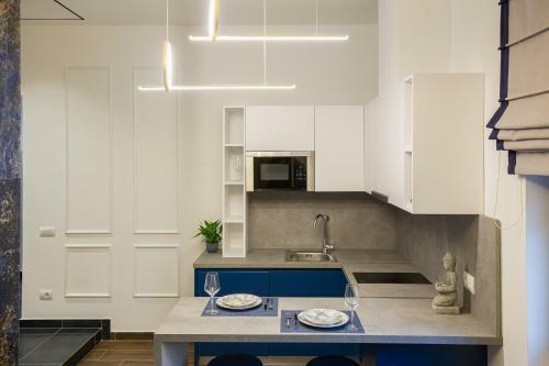 Lit Apartments