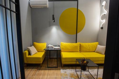 Lit Apartments
