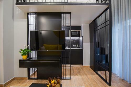 Lit Apartments