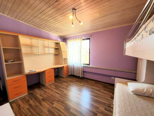 Apartamento Penthouse Komuna Parisit
