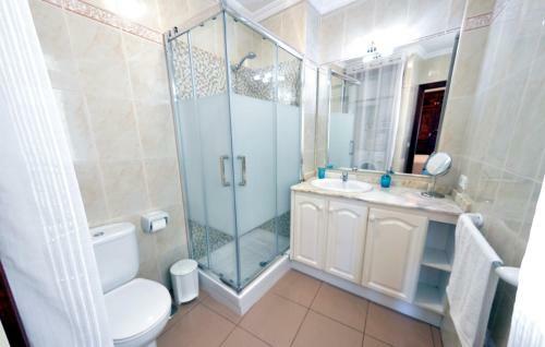 Apartamento C�ntrico, Amplio Y Con Balc�n Cerca Del Mar