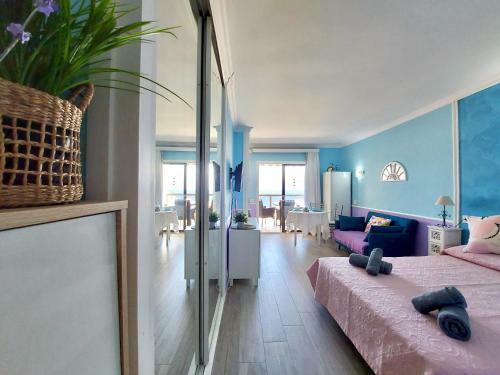 Ocean And Sky Studio Apartment