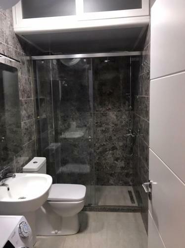 Apartamento Cozy Apt. 1 Min Walk From Square/tirane Centre