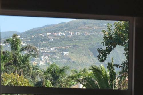 Quiet Apartament With Terrace And Pool