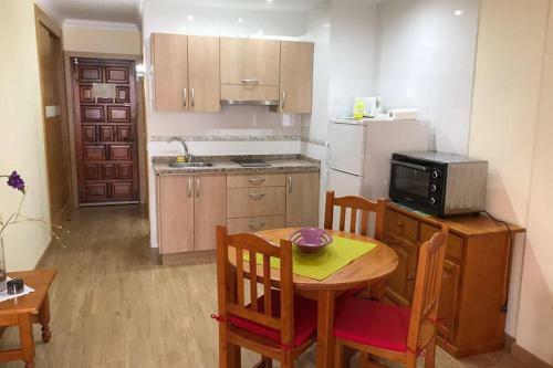 Apartamento Toplage. Blick. Sauber. G�nstig. Pool. Gepflegt