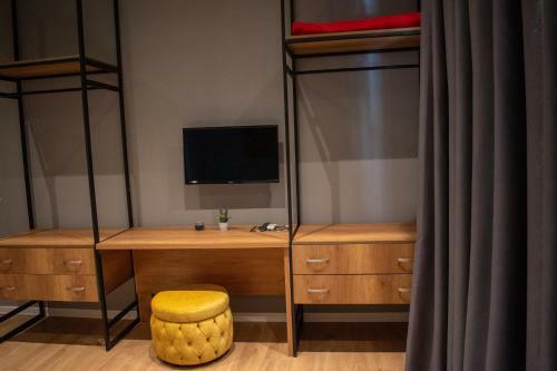 Hotel Tirona