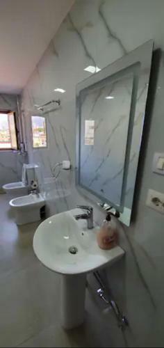Hostal Wonderful Rooftop Tirana City