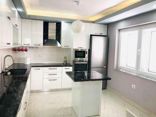 Tirana Central Apartment
