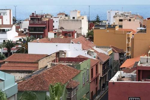 Apartamento Tele-working. Central. Gran Balc�n. Vistas.