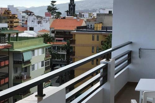 Apartamento Tele-working. Central. Gran Balc�n. Vistas.