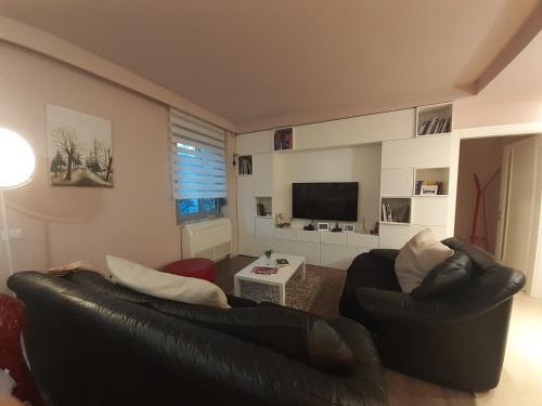 Lake View Apartment 2
