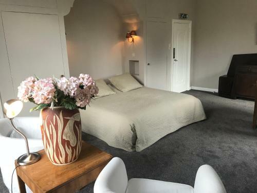 Bed & Breakfast Kasteel Ophemert