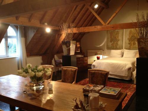 Bed & Breakfast Kasteel Ophemert