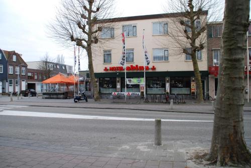 Hotel Caf� Restaurant Abina