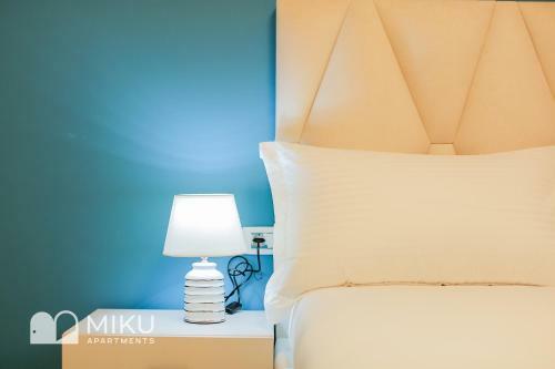 Miku Apartment - Vibrant 1bd Apartment At Olympic Residence
