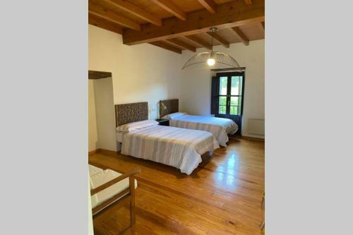 Preciosa Casona Con H�rreo