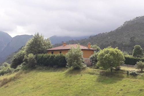 Preciosa Casona Con H�rreo
