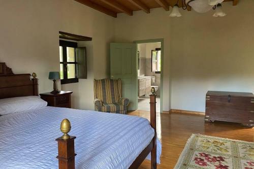 Preciosa Casona Con H�rreo