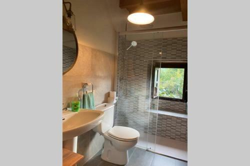 Preciosa Casona Con H�rreo