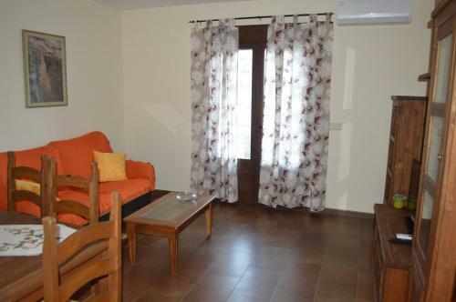 Apartamentos Farall�n
